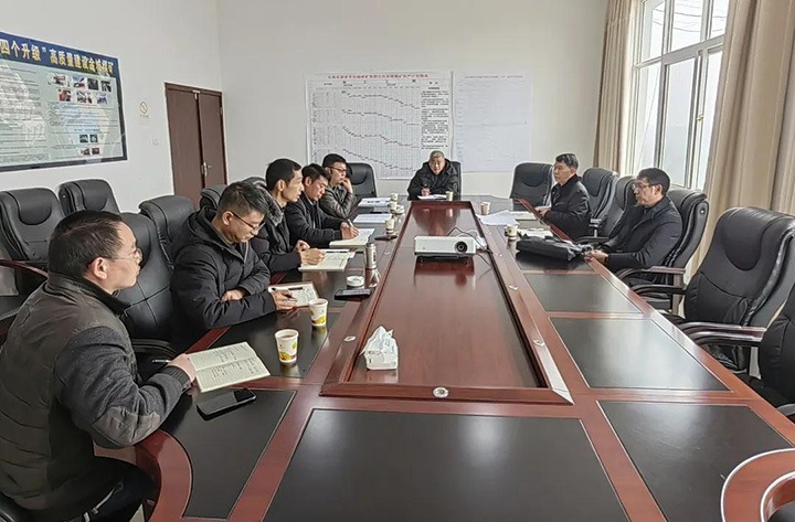 云煤（鸿运国际）集团党委委员、副总司理缪和星一行到云南东源罗平东城煤矿有限公司督导调研