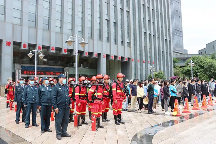 总结反思促提升，，，，，谋划安排再发力——记集团2022年度总部办公大楼火灾事故应急演练