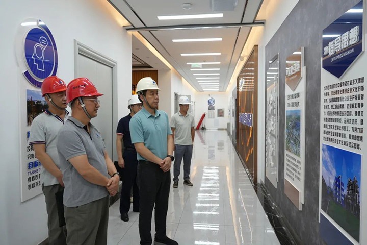 【主题教育】云煤（鸿运国际）集团党委副书记、工会主席王鑫一行到曲煤焦化公司开展主题教育调研
