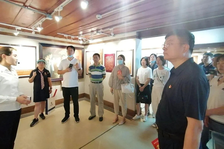 鸿运国际