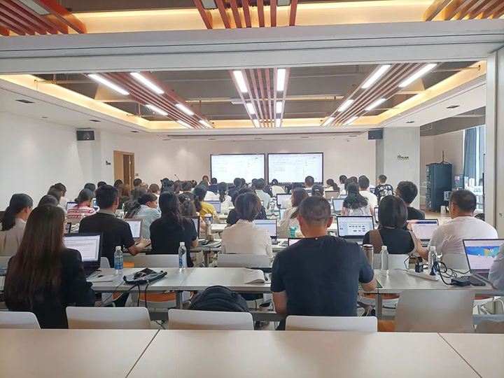 鸿运国际